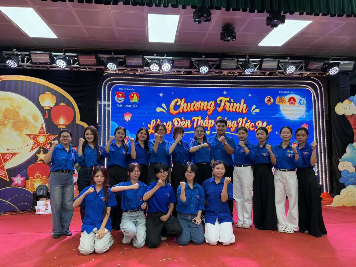 TUỔI TRẺ HỒNG ĐỨC LAN TỎA YÊU THƯƠNG TẠI CHƯƠNG TRÌNH “LỒNG ĐÈN THẮP SÁNG ƯỚC MƠ” Ở BỆNH VIỆN NHI THANH HÓA
